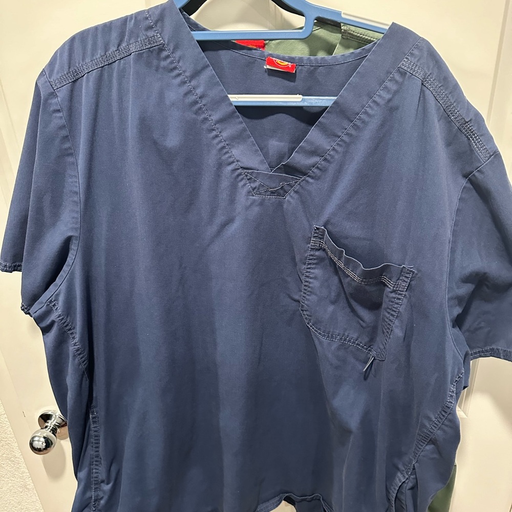 4 scrub tops 4xl! Dickies/Orange brand